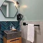 Mondo7 Guest house 4*