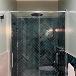 Mondo7 Guest house