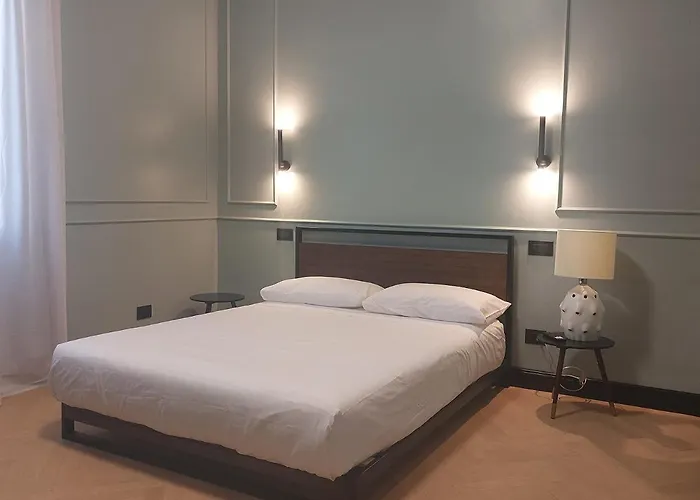 Mondo7 Πανσιόν 4*