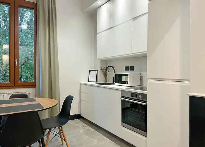 Mondo7 Πανσιόν